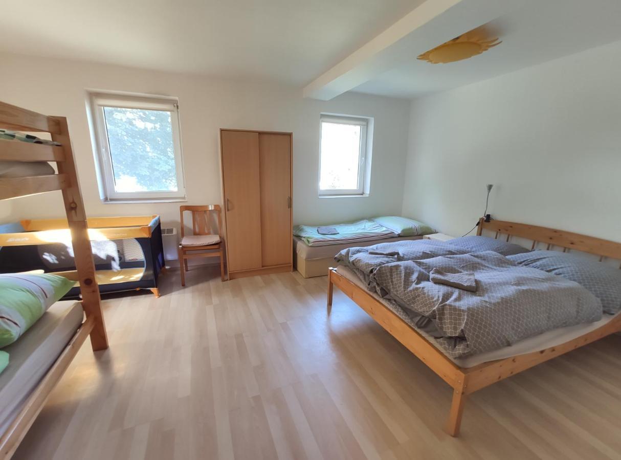 Apartman Hulin, Chrastany - Bily מראה חיצוני תמונה